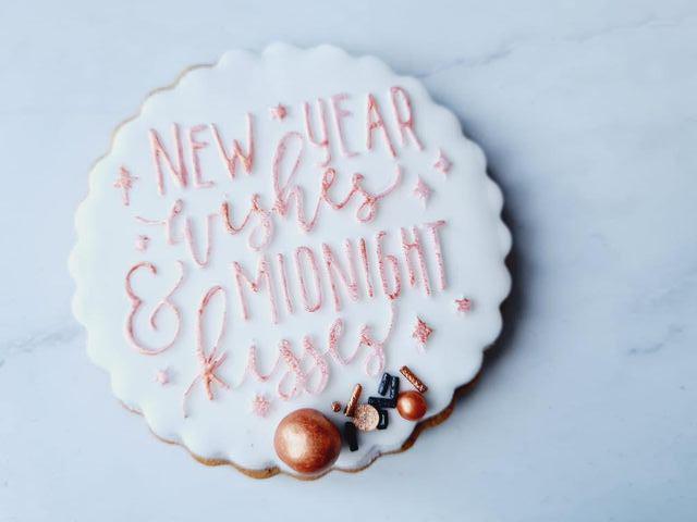 Koek fondant  stempel New year kissed en midnight wishes