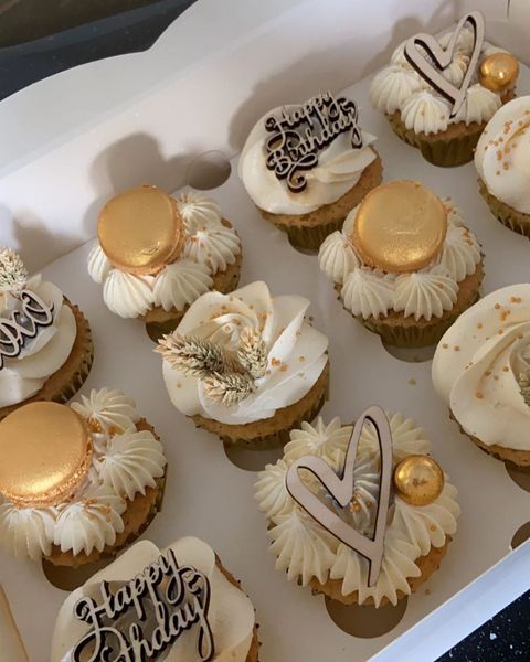 Cupcaketopper Happy birthday sierlijk