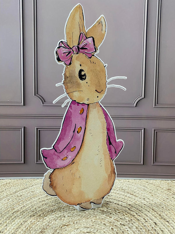 Peter rabbit met strikje roze cut-out decoratie voor feest