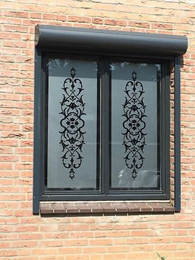 Raamfolie verticaal ornament 2