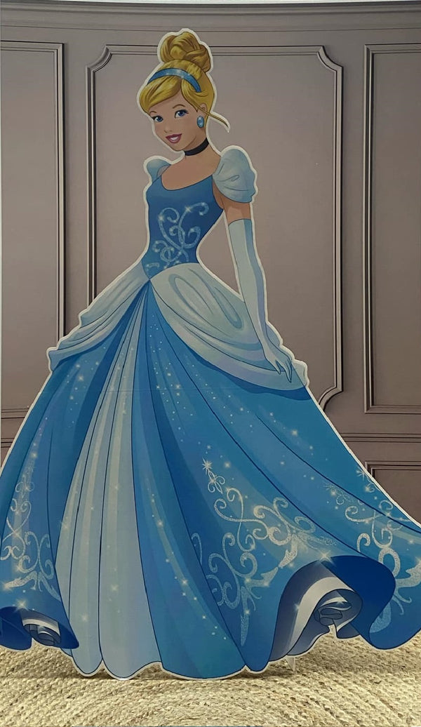 Cut out centerpiece Cinderella