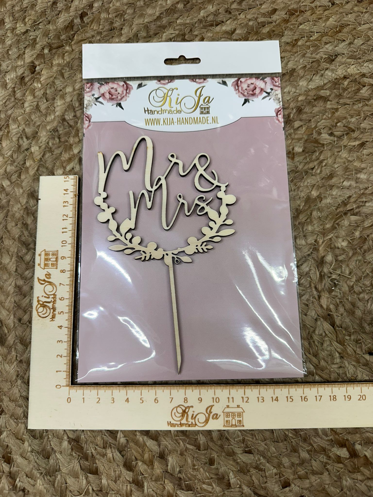 SALE Mr & Mrs krans