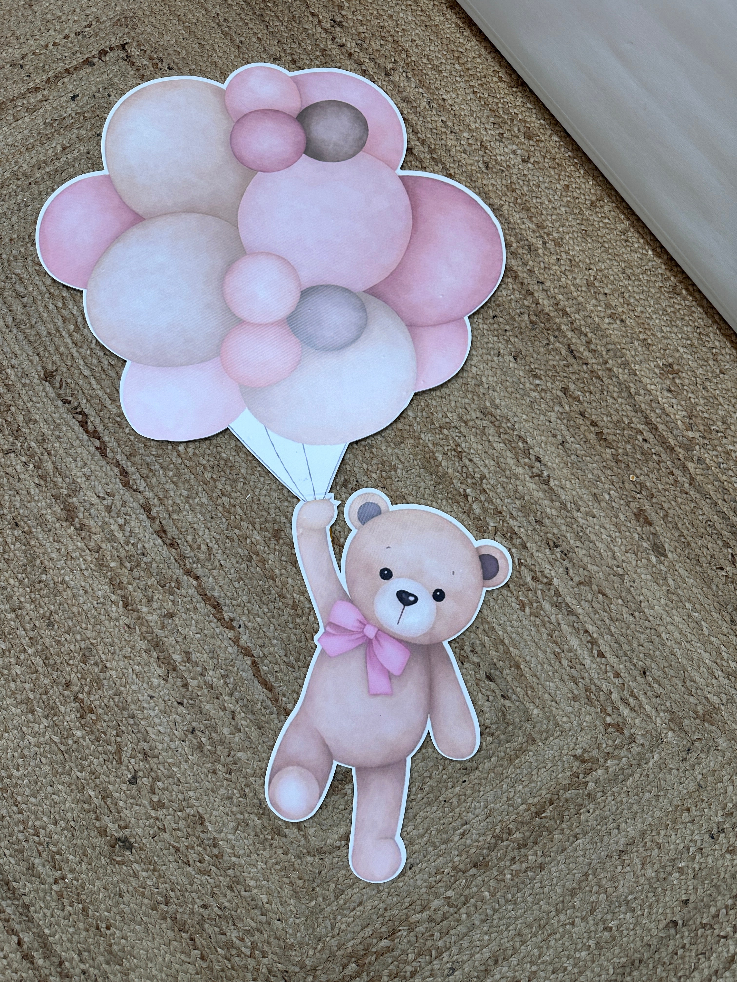 Beer met ballonnen roze cut-out decoratie voor feest