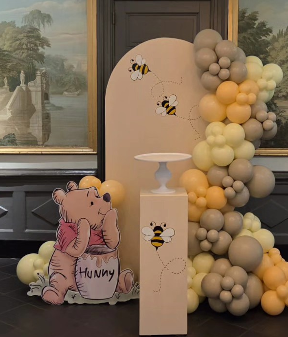 Winnie the pooh cut-out decoratie voor feest