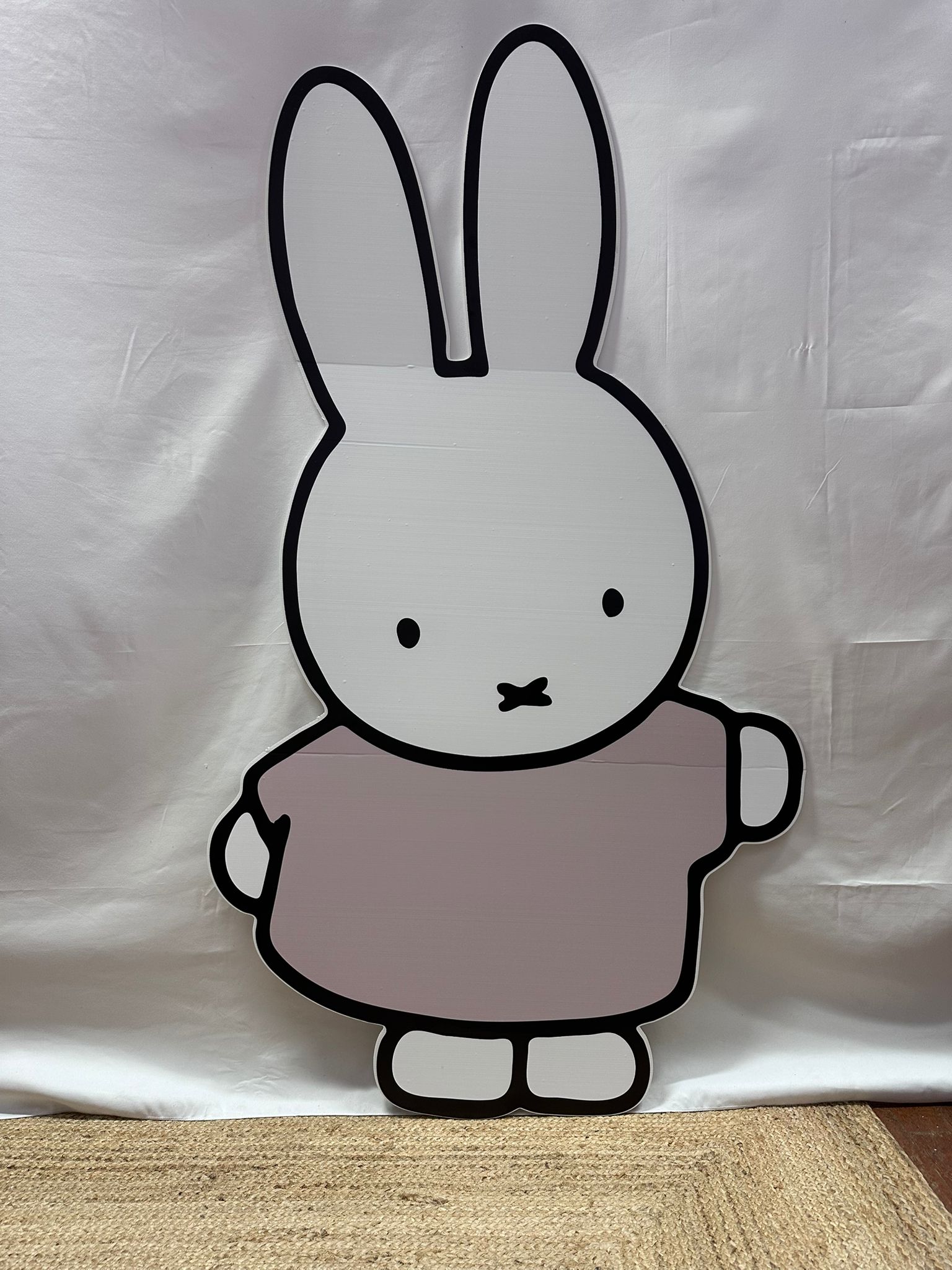 Nijntje roze cut-out decoratie voor feest
